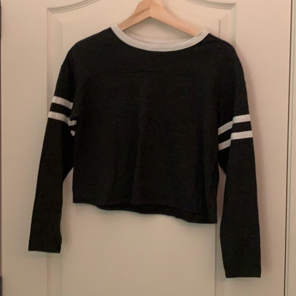 Dark grey top